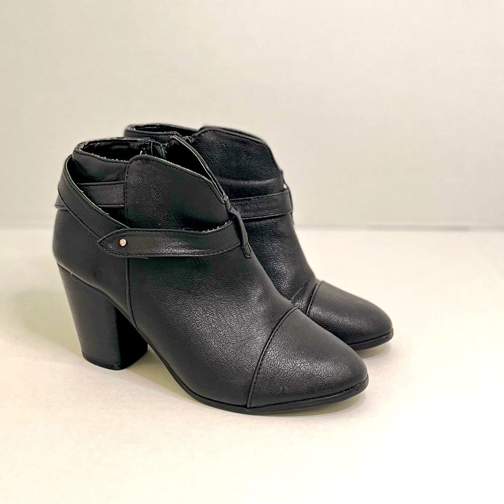 Lauren Conrad Bon Bon black booties. Size 8. Rarely worn.